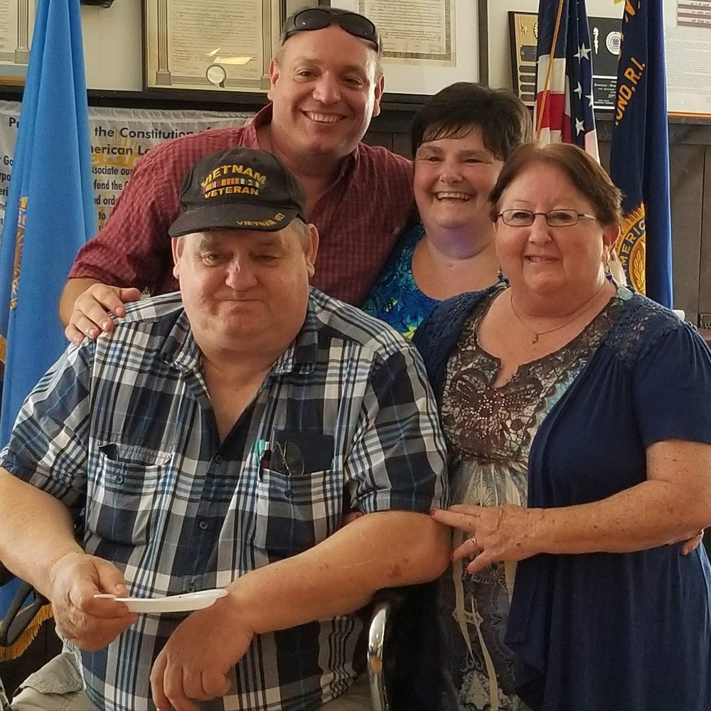 Meet your Posher, Dee